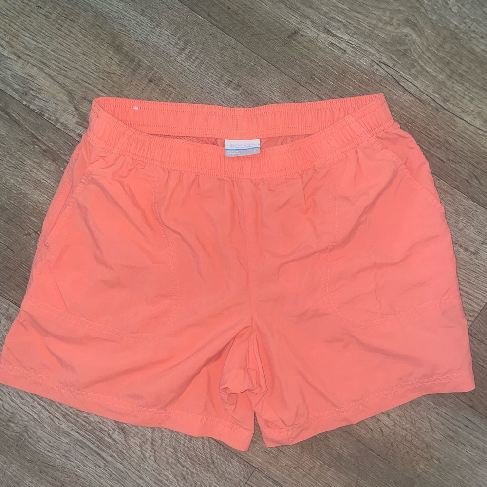 Women’s Columbia shorts
